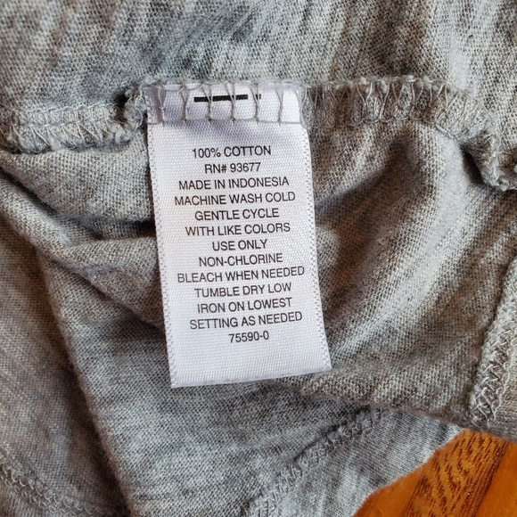 a.n.a. Pocket Tee - Picture 6 of 6